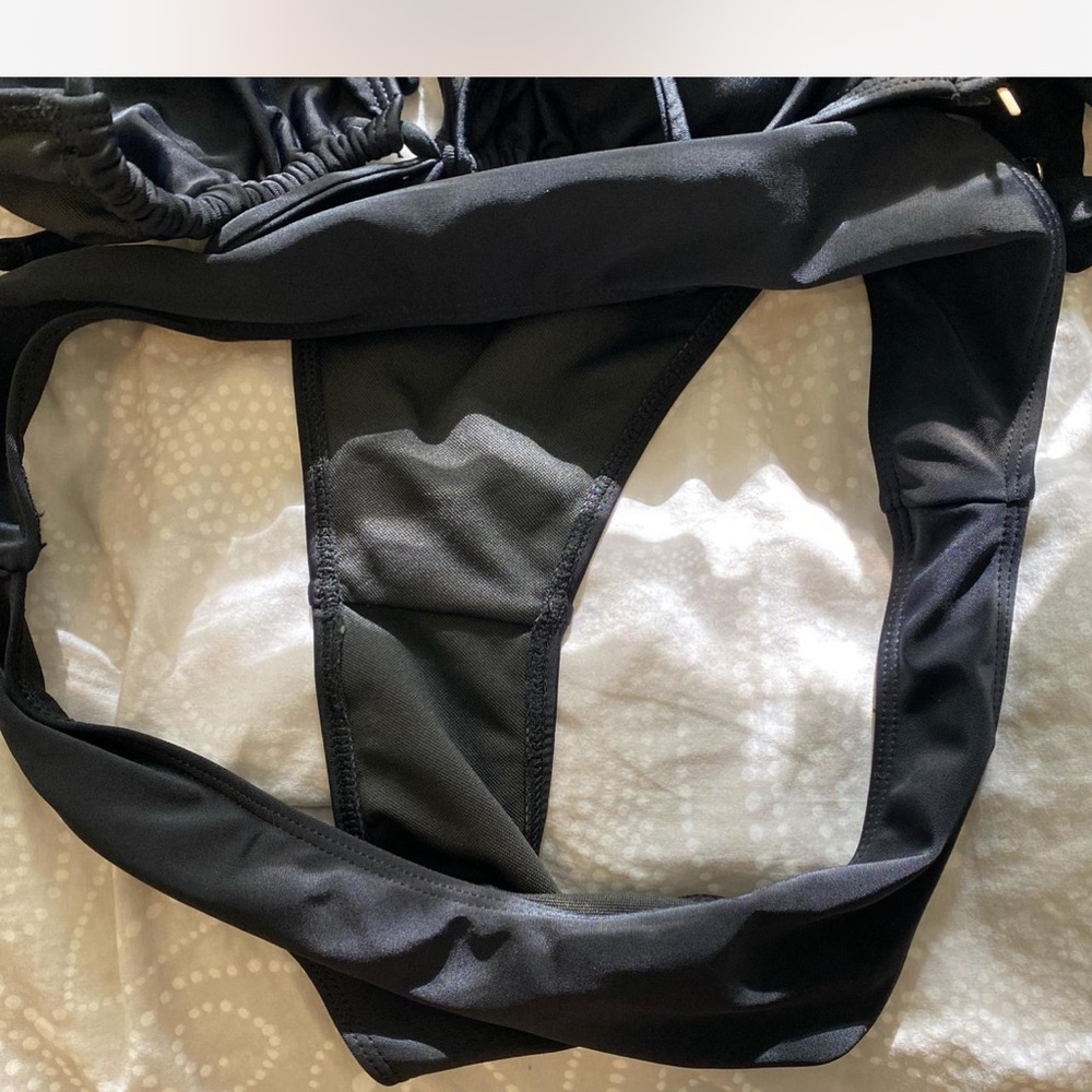 Black bikini cut out thing push up underwire bathing suit two piece cheeky sexy - Picture 6 of 6